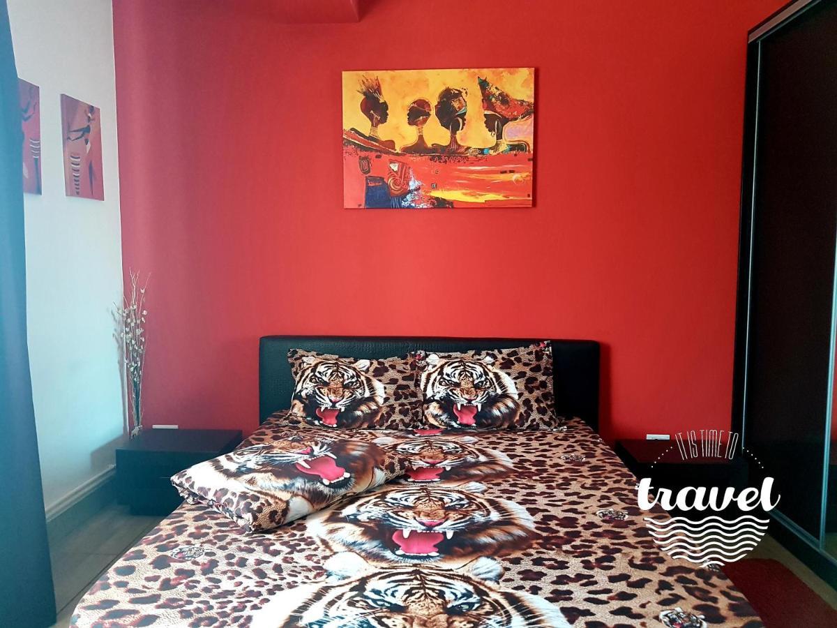 Yvo Lioness & Mamaia Nord Daire Navodari Dış mekan fotoğraf