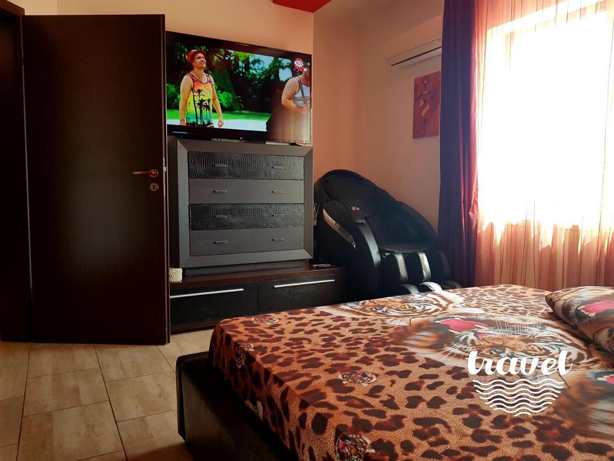 Yvo Lioness & Mamaia Nord Daire Navodari Dış mekan fotoğraf