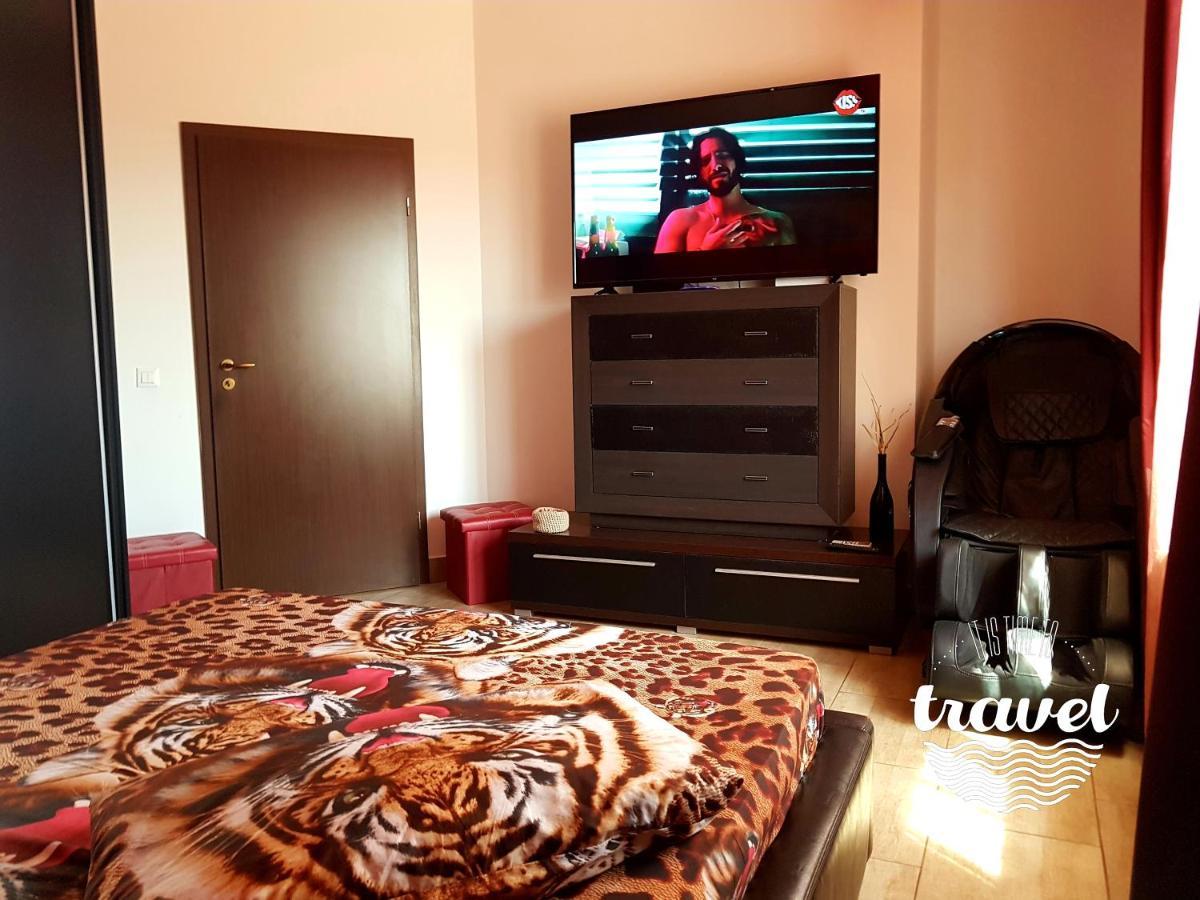 Yvo Lioness & Mamaia Nord Daire Navodari Dış mekan fotoğraf