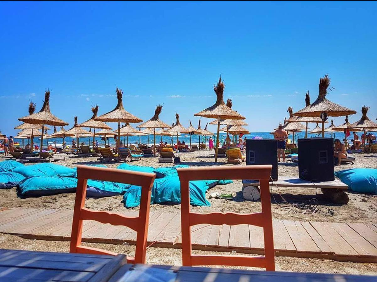 Yvo Lioness & Mamaia Nord Daire Navodari Dış mekan fotoğraf